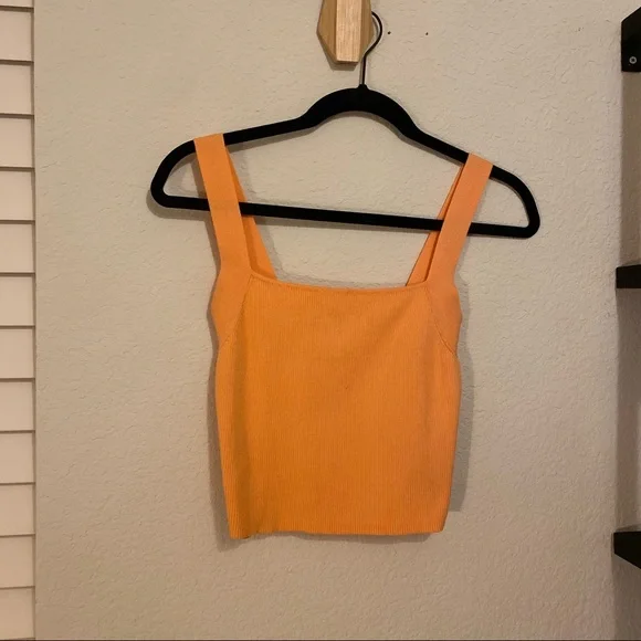 ZARA Crop Top - Picture 2 of 5